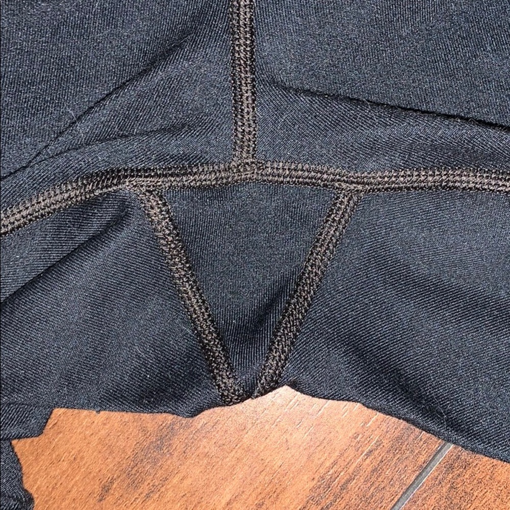 Lululemon leggings - Picture 4 of 6